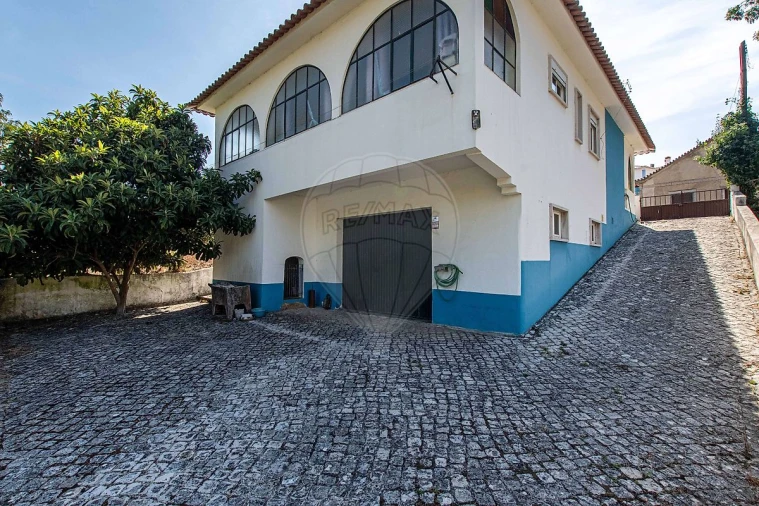 Moradia T3 para Venda em Alenquer (Santo Estêvão e Triana) Foto 4
