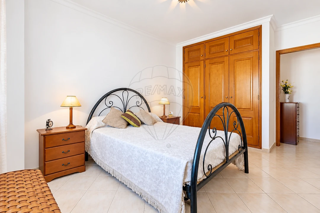 Apartamento T2 para Venda em Armação de Pera Foto 24