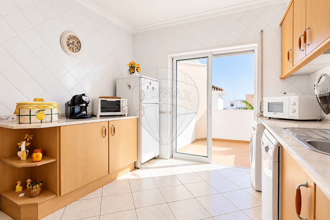 Apartamento T2 para Venda em Armação de Pera Foto 3