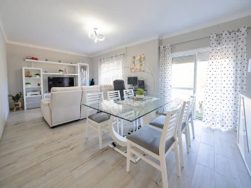 Apartamento T2 para Venda em Ota