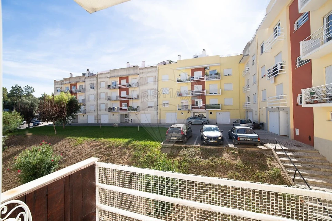 Apartamento T2 para Venda em Ota Foto 20