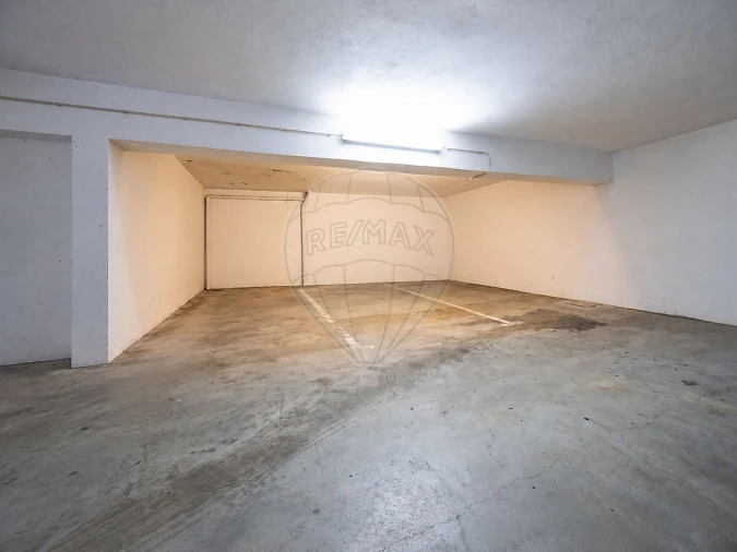 Apartamento T2 para Venda em Ota Foto 23