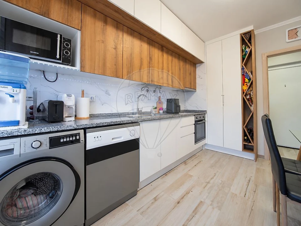 Apartamento T2 para Venda em Ota Foto 10