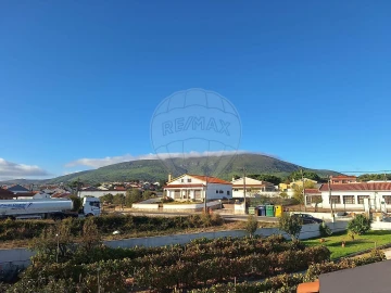 Moradia T2 para Venda em Abrigada e Cabanas de Torres