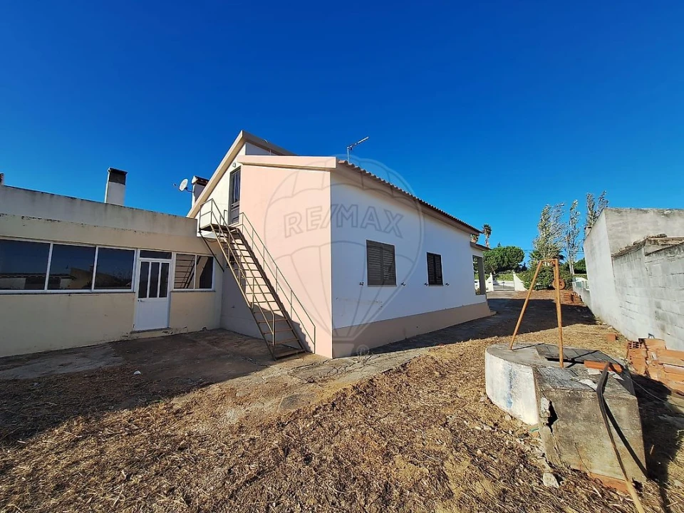 Moradia T2 para Venda em Abrigada e Cabanas de Torres Foto 8