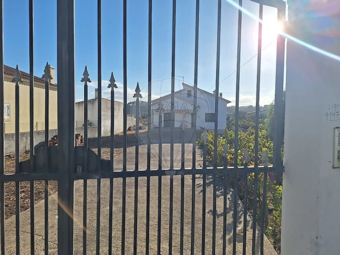 Moradia T2 para Venda em Abrigada e Cabanas de Torres Foto 12