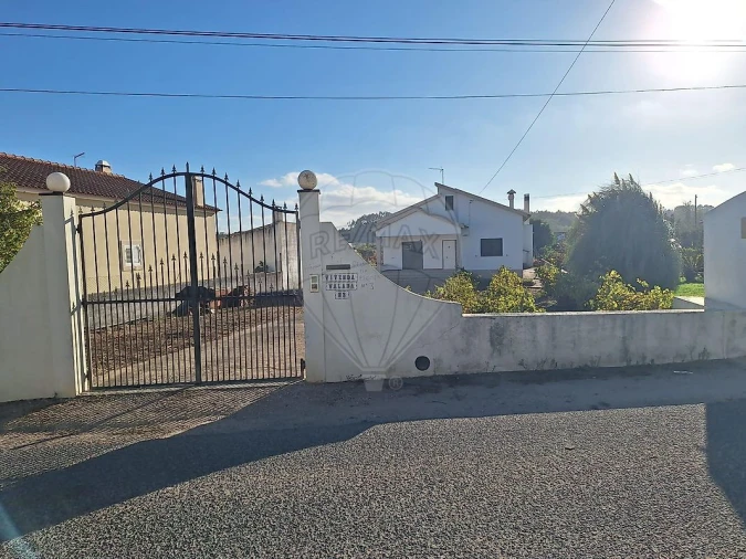 Moradia T2 para Venda em Abrigada e Cabanas de Torres Foto 13