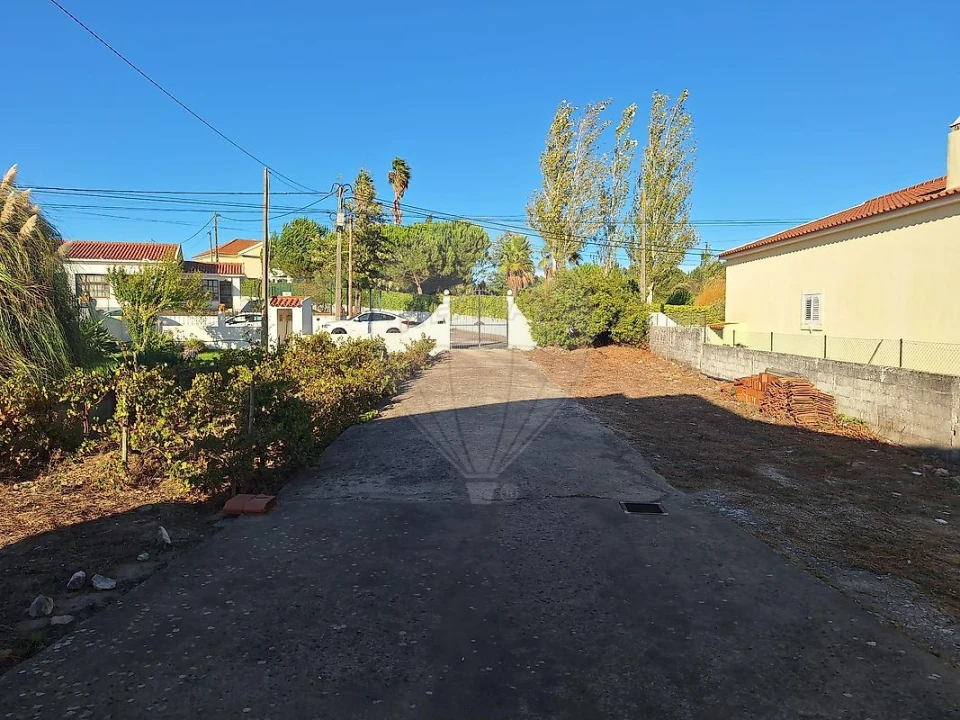 Moradia T2 para Venda em Abrigada e Cabanas de Torres Foto 4