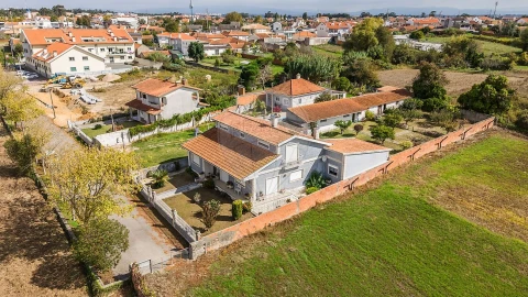 Moradia T4 para Venda em Santa Joana