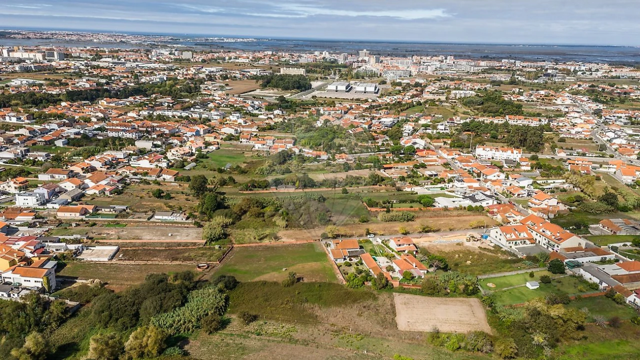 Moradia T4 para Venda em Santa Joana Foto 46