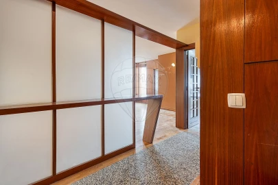 Apartamento T2 para Arrendamento em Santa Marinha e São Pedro da Afurada