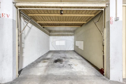 Apartamento T2 para Arrendamento em Santa Marinha e São Pedro da Afurada