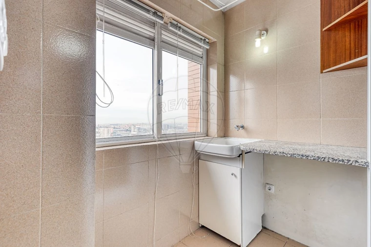 Apartamento T2 para Arrendamento em Santa Marinha e São Pedro da Afurada Foto 4