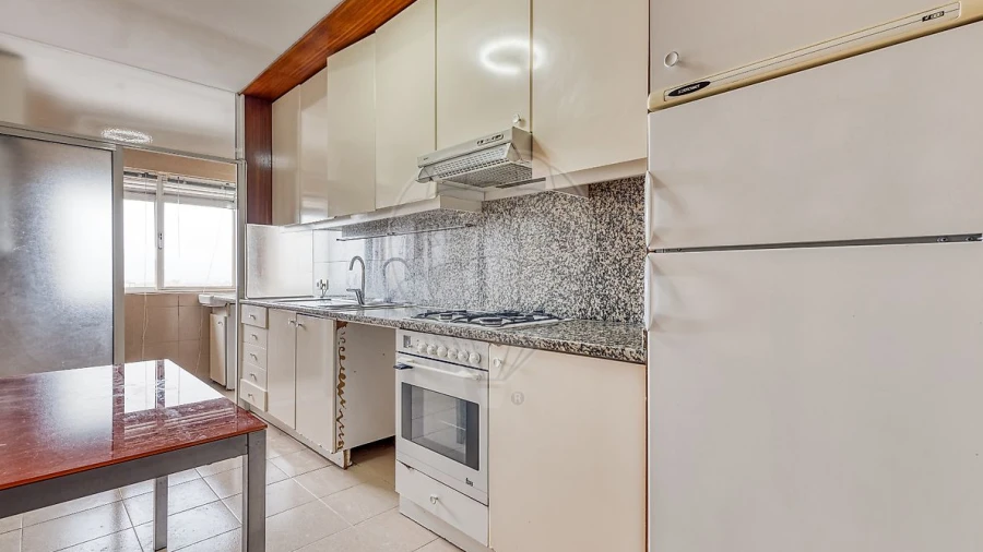 Apartamento T2 para Arrendamento em Santa Marinha e São Pedro da Afurada