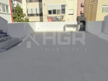 Apartamento T3 para Venda em Alto do Seixalinho, Santo André e Verderena