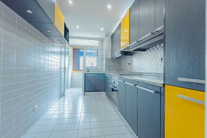 Apartamento T4 para Arrendamento em Matosinhos e Leça da Palmeira