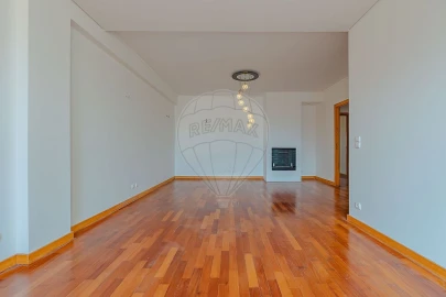 Apartamento T4 para Arrendamento em Matosinhos e Leça da Palmeira