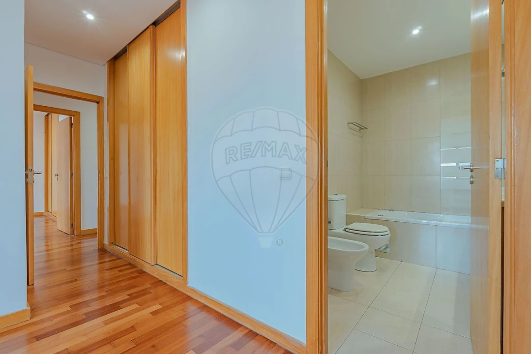 Apartamento T4 para Arrendamento em Matosinhos e Leça da Palmeira Foto 26