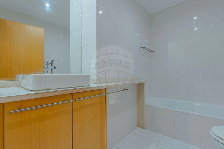 Apartamento T4 para Arrendamento em Matosinhos e Leça da Palmeira Foto 17