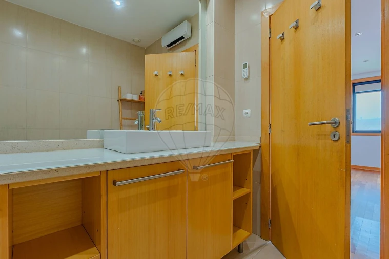 Apartamento T4 para Arrendamento em Matosinhos e Leça da Palmeira Foto 25