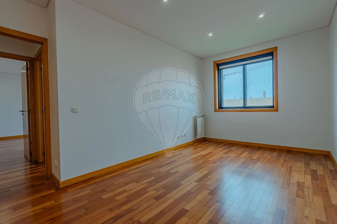 Apartamento T4 para Arrendamento em Matosinhos e Leça da Palmeira Foto 29