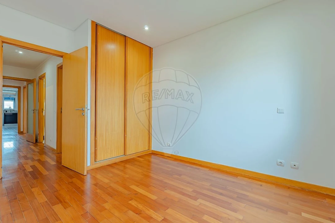 Apartamento T4 para Arrendamento em Matosinhos e Leça da Palmeira Foto 30