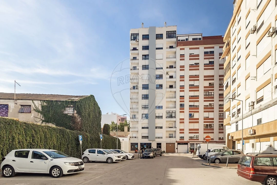 Apartamento T2 para Arrendamento em Barreiro e Lavradio Foto 1