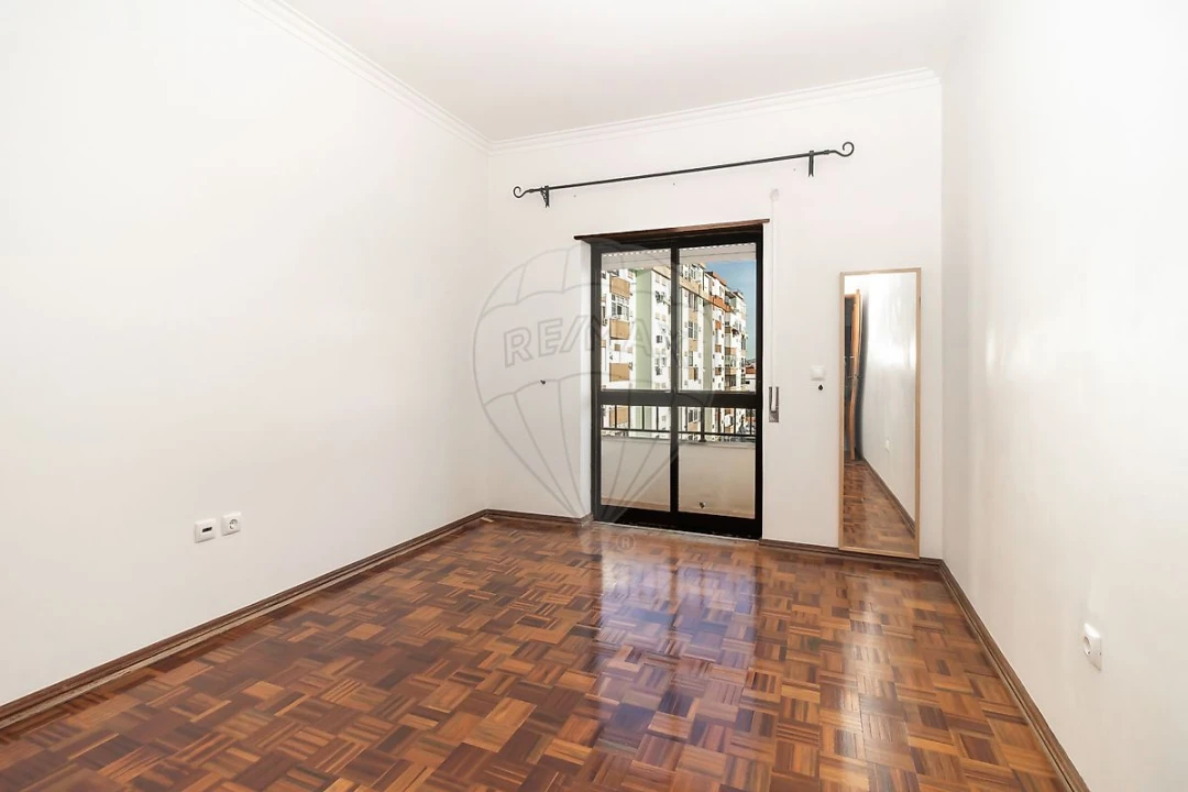 Apartamento T2 para Arrendamento em Barreiro e Lavradio Foto 11