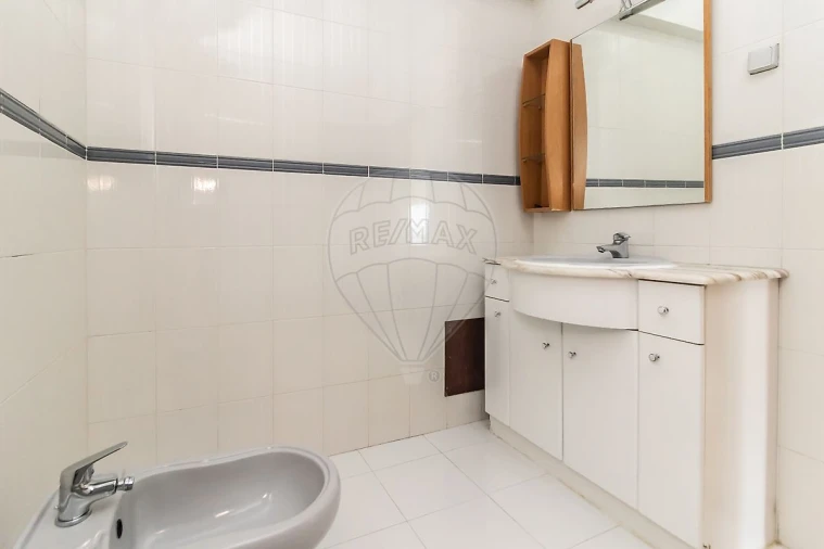 Apartamento T2 para Arrendamento em Barreiro e Lavradio Foto 17
