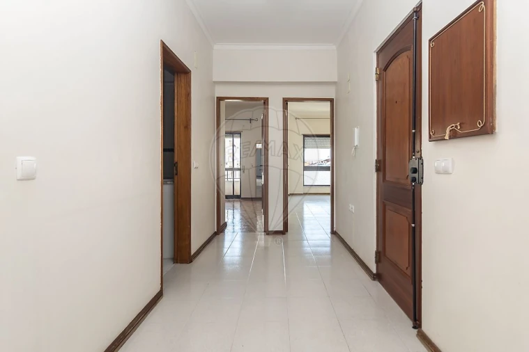 Apartamento T2 para Arrendamento em Barreiro e Lavradio Foto 4