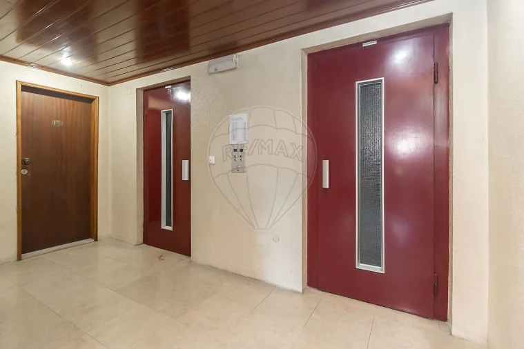 Apartamento T2 para Arrendamento em Barreiro e Lavradio Foto 3