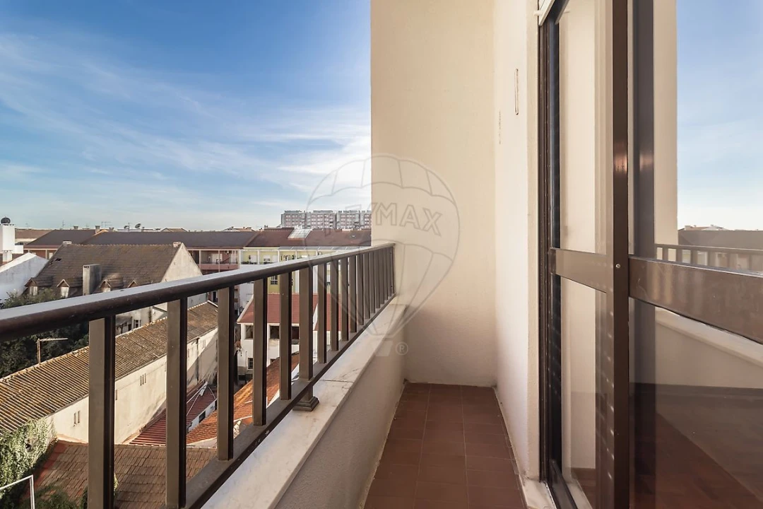 Apartamento T2 para Arrendamento em Barreiro e Lavradio Foto 12