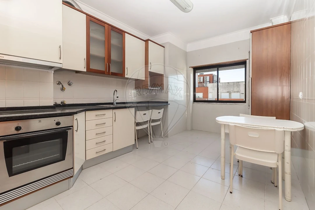 Apartamento T2 para Arrendamento em Barreiro e Lavradio Foto 24