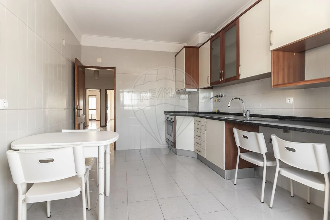 Apartamento T2 para Arrendamento em Barreiro e Lavradio Foto 25