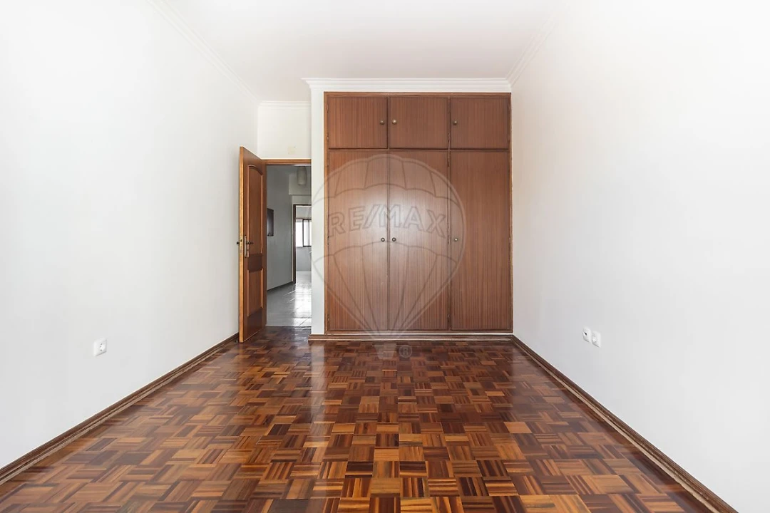 Apartamento T2 para Arrendamento em Barreiro e Lavradio Foto 14