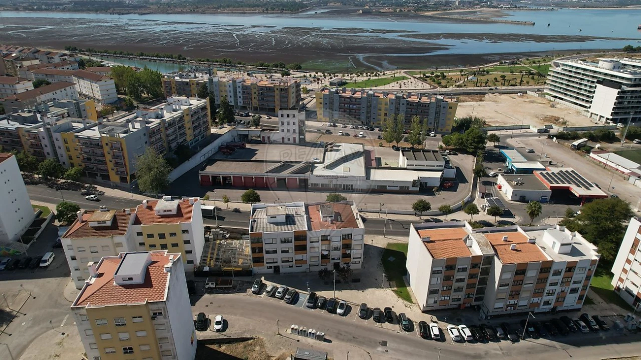 Apartamento T3 para Venda em Alto do Seixalinho, Santo André e Verderena Foto 28