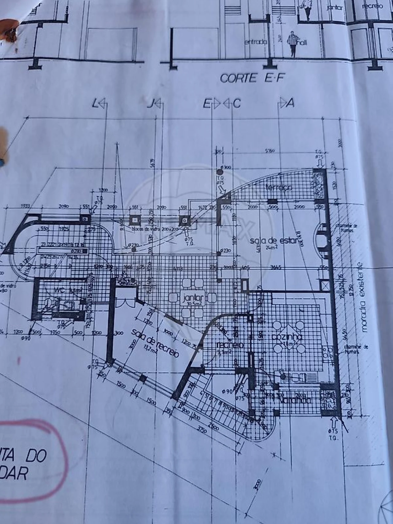 Moradia T4 para Venda em Cidade da Maia Foto 37