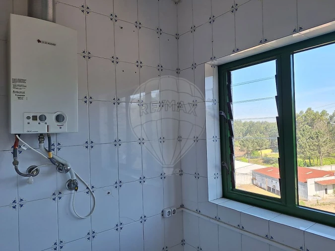 Apartamento T2 para Venda em Fânzeres e São Pedro da Cova Foto 4