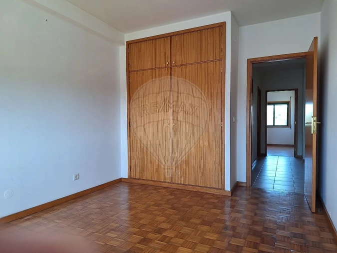 Apartamento T2 para Venda em Fânzeres e São Pedro da Cova Foto 5