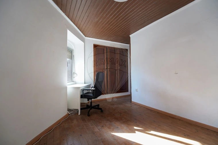 Moradia T1 para Venda em Abrunheira, Verride e Vila Nova da Barca Foto 12