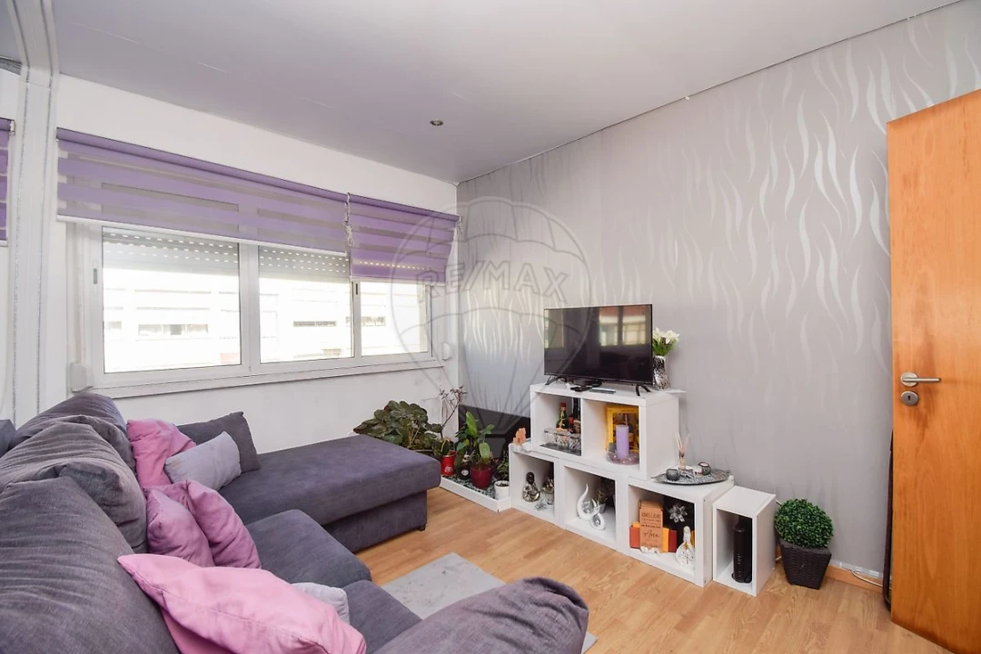 Apartamento T2 para Venda em Venteira Foto 5