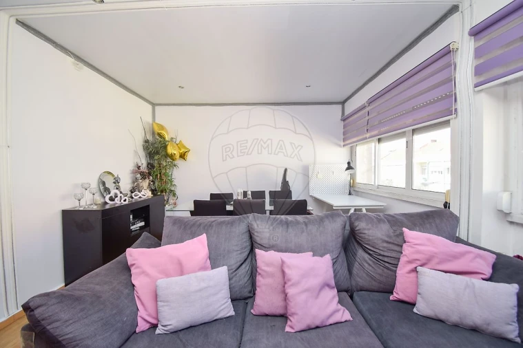 Apartamento T2 para Venda em Venteira Foto 10