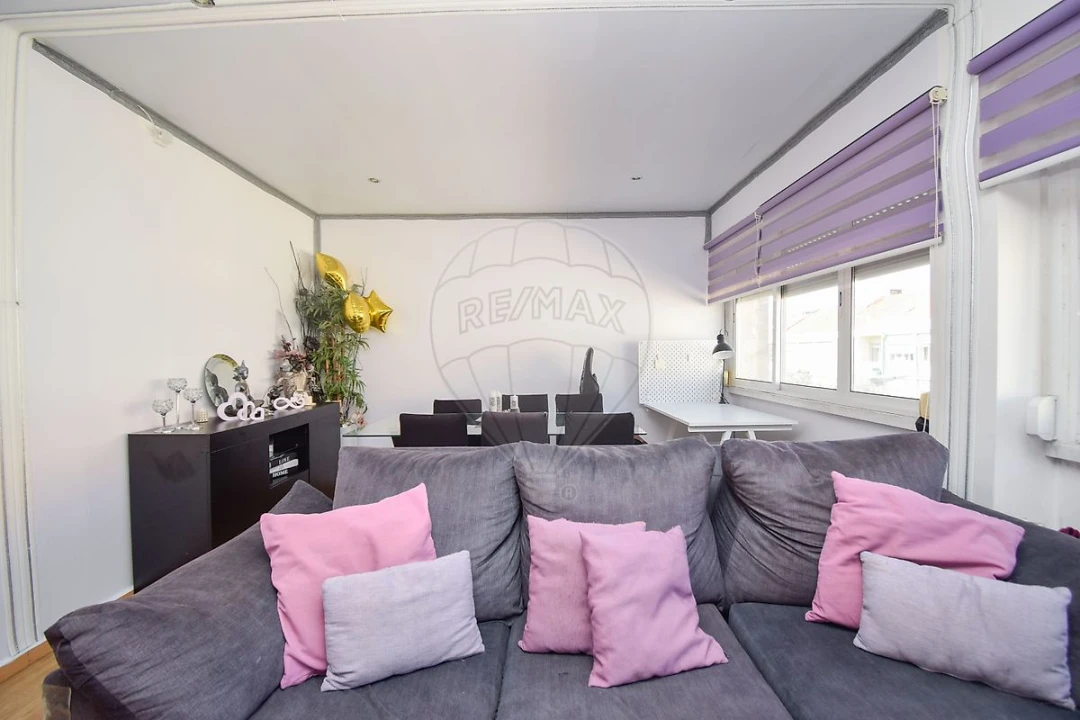 Apartamento T2 para Venda em Venteira Foto 10