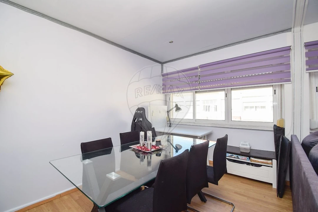 Apartamento T2 para Venda em Venteira Foto 2