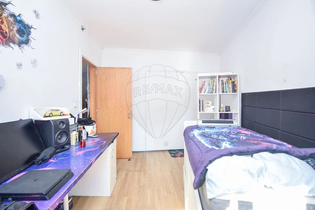 Apartamento T2 para Venda em Venteira Foto 8