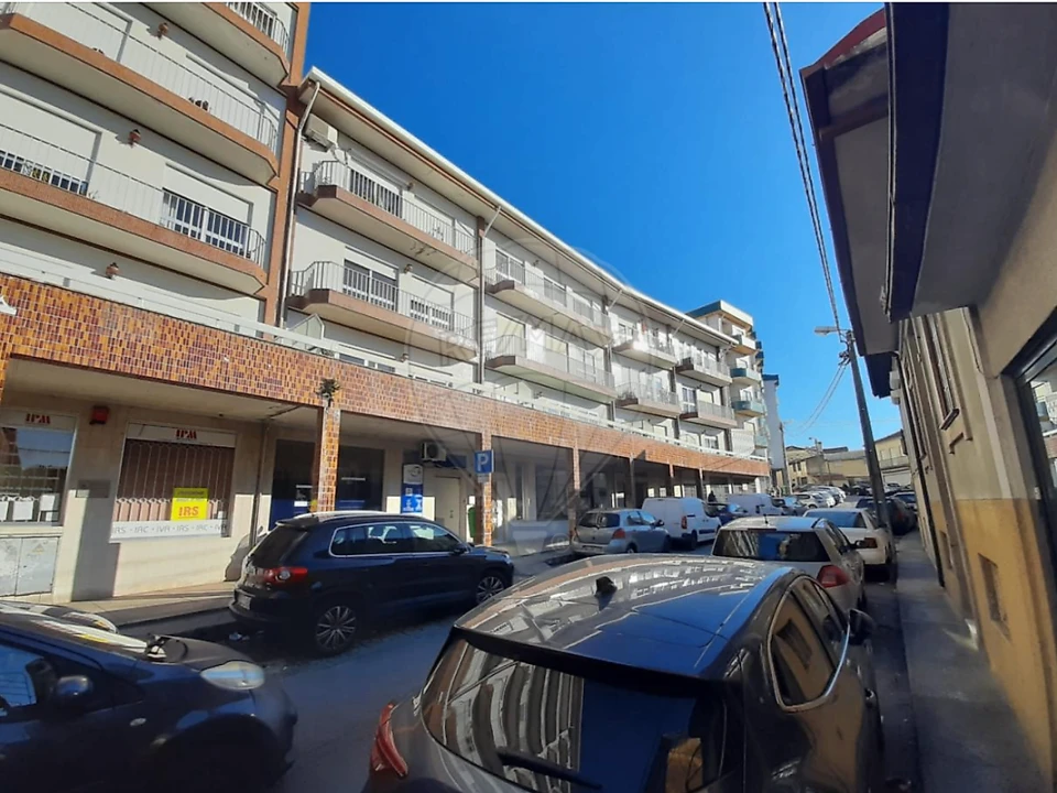 Apartamento T3 para Venda em Rio Tinto Foto 3