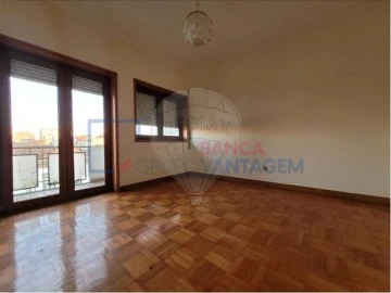 Apartamento T2 para Venda em Cedofeita, Santo Ildefonso, Sé, Miragaia, São Nicolau e Vitória