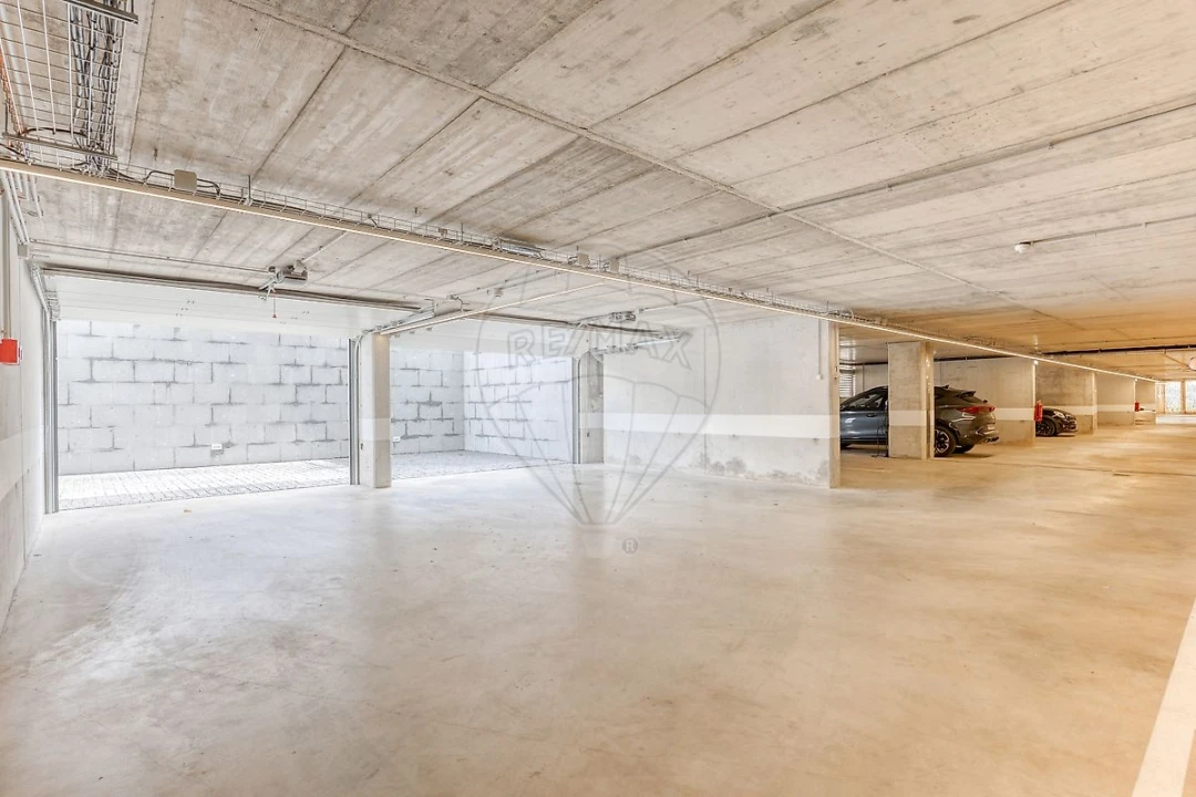 Apartamento T2 para Venda em Ramalde Foto 23