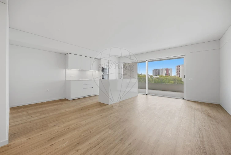 Apartamento T2 para Venda em Ramalde Foto 2