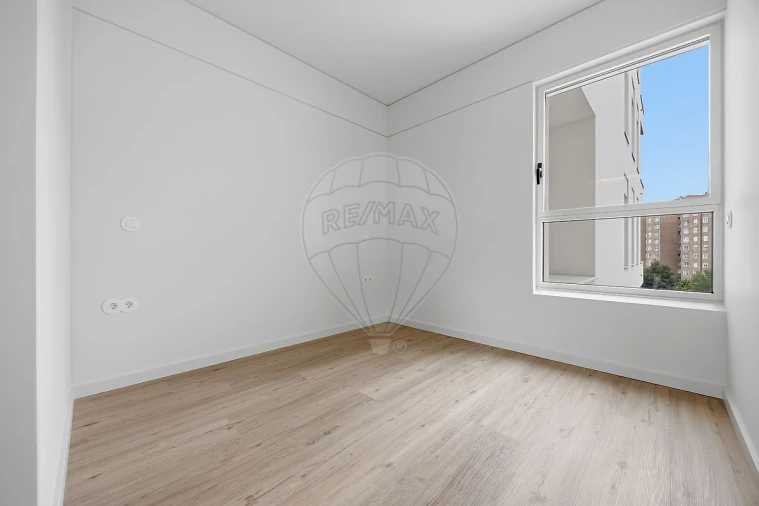 Apartamento T2 para Venda em Ramalde Foto 9